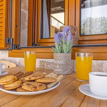 דירה Margaritis Luxury Medieval House *