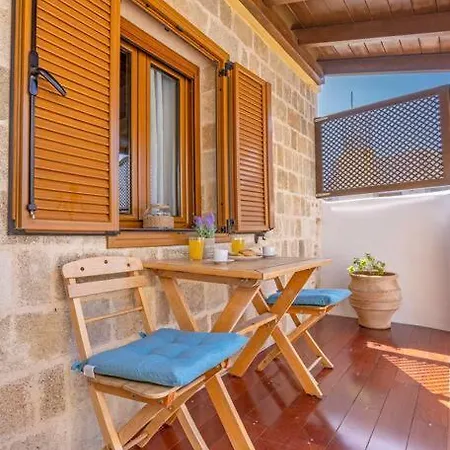 Margaritis Luxury Medieval House Apartamento